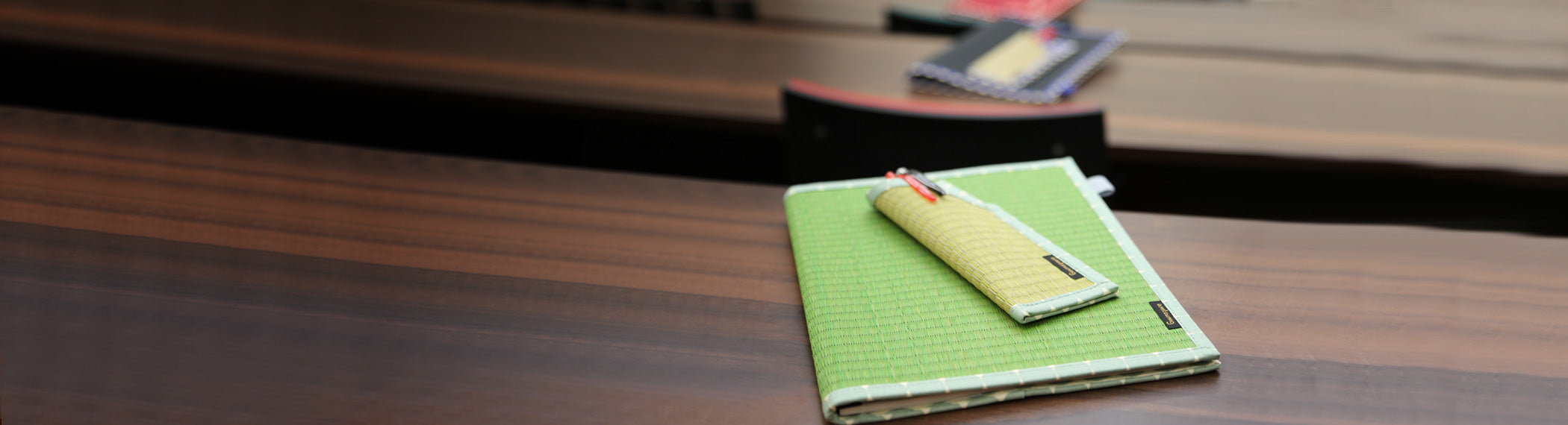 新書源 ハードカバー 白黒ストライプ　二玄社 KURO-DACHI/CLONE/U3 | コピー対応 USB3.0接続 3.5/2.5型 SATA